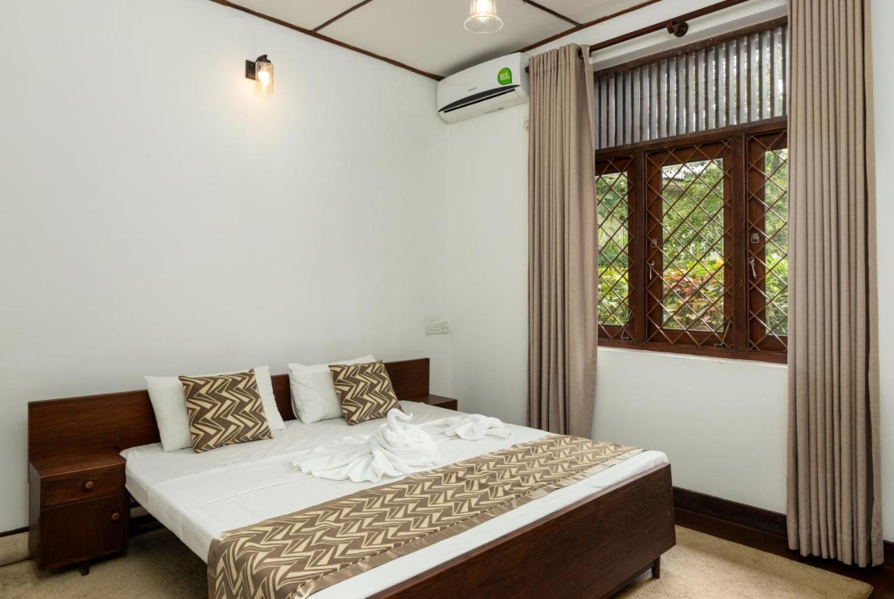 Surveyor'S Residence Bungalow Kandy Exterior photo